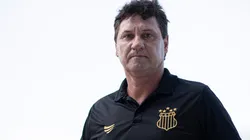 Foto: Jorge Rodrigues/AGIF - João Brigatti balança no cargo após eliminação na Copa do Brasil