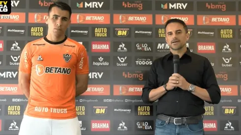 Foto: Reprodução/TV Galo - O paraguaio Junior Alonso foi apresentado como reforço do Atlético para 2022