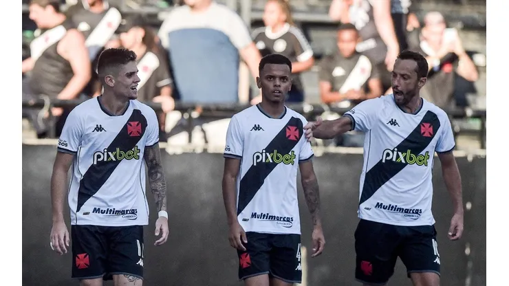 Foto: Thiago Ribeiro/AGIF | Jornalista opina sobre titular do Vasco que caberia no Flamengo