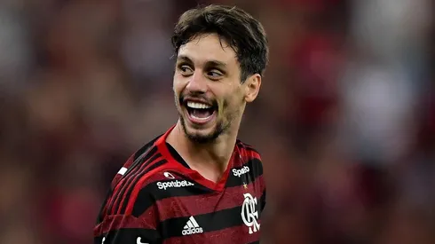 - O apresentou expôs a data de retorno do zagueiro a equipe