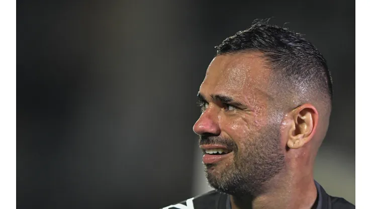 Foto: Thiago Ribeiro/AGIF - Leandro Castan assinou com o Guarani e vai enfrentar o Vasco na Série B por duas vezes