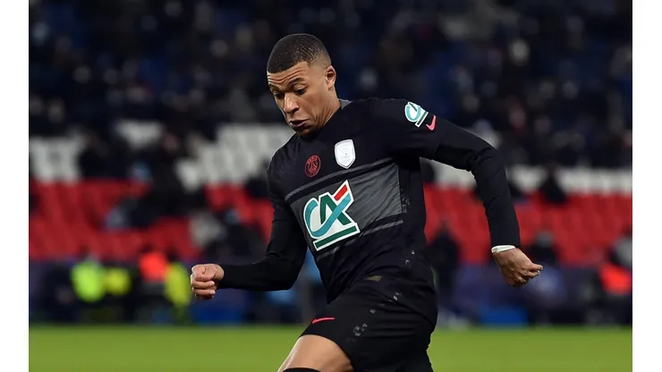 Foto: Aurelien Meunier - PSG/PSG via Getty Images | Reação de Mbappé pós-vaias a Neymar e Messi vaza na mídia