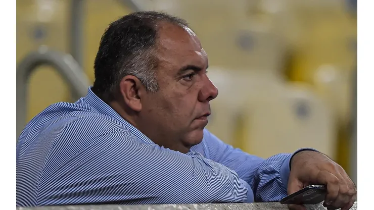 - O executivo mantém mistério sobre a negociação do jogador