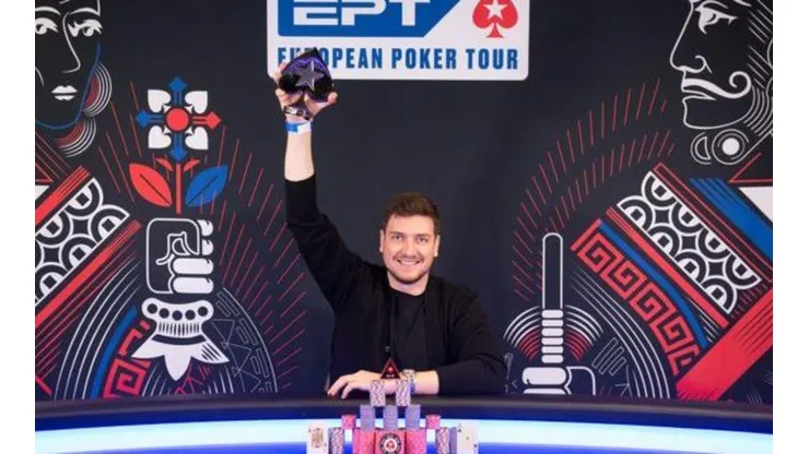 Rodrigo Selouan venceu a espada de prata (Foto: Tomas Stacha/PokerStars)