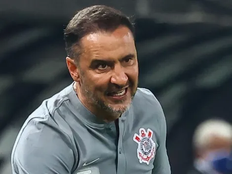 Cruzeiro vê Vitor Pereira definir futuro de meia de R$ 280 milhões e alvo para Série B