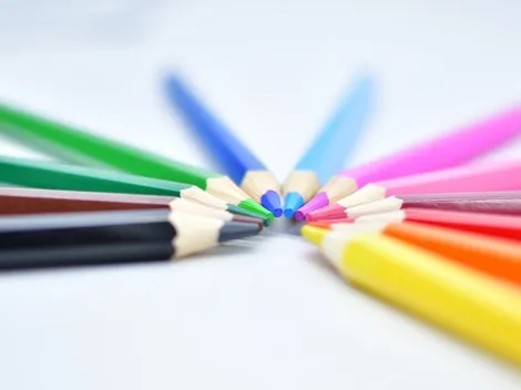 Neurocientista publica estudo acerca da influência das cores no cérebro e comportamento humanos