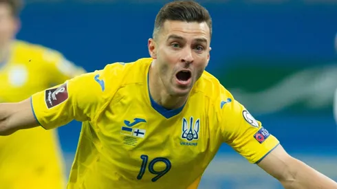 Foto: (DeFodi Images/Getty Images) - Naturalizado ucraniano, Júnior Moraes deve ser o novo centroavante do Corinthians