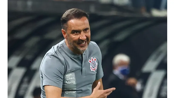 Marcello Zambrana/AGIF/ "Há essa rivalidade"; Vitor Pereira projeta Dérbi desta semana no Campeonato Paulista