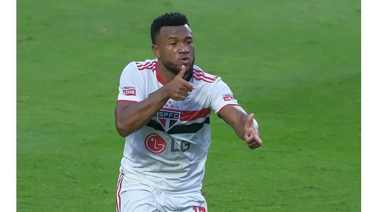 Foto: Marcello Zambrana/AGIF | Luan era titular absoluto do São Paulo antes da lesão