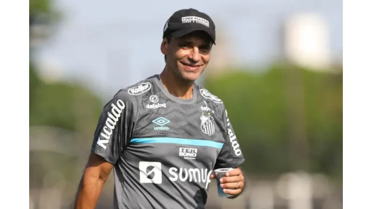 Divulgação / Santos FC - Bustos pede reforços ao Peixe