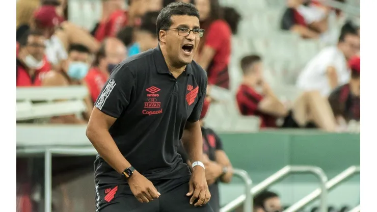 Foto: Robson Mafra/AGIF - Wesley Carvalho minimizou o resultado do Athletico pelo estadual