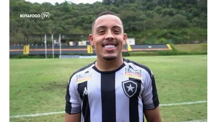 Botafogo TV/ Reprodução Vídeo/ Rikelmi, jogador do Botafogo.