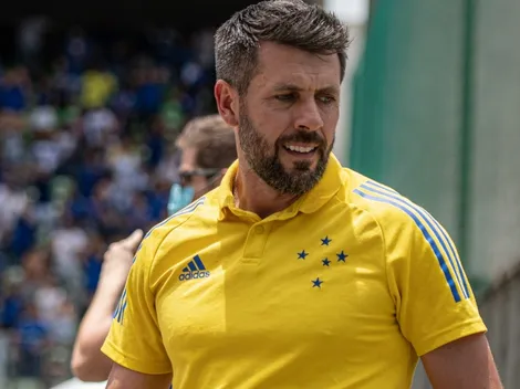 Pezzolano nega que defensor foi 'esquecido' no Cruzeiro e enfatiza: "Pode nos ajudar muito"