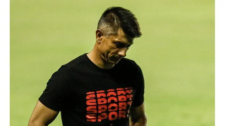 Foto: (Paulo Paiva/AGIF) - Gustavo Florentín foi demitido pelo Sport no dia 3 de março