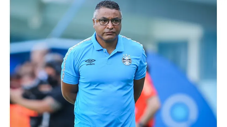 Pedro H. Tesch/AGIF. Roger Machado confia no trabalho da equipe para voltar à Série A.