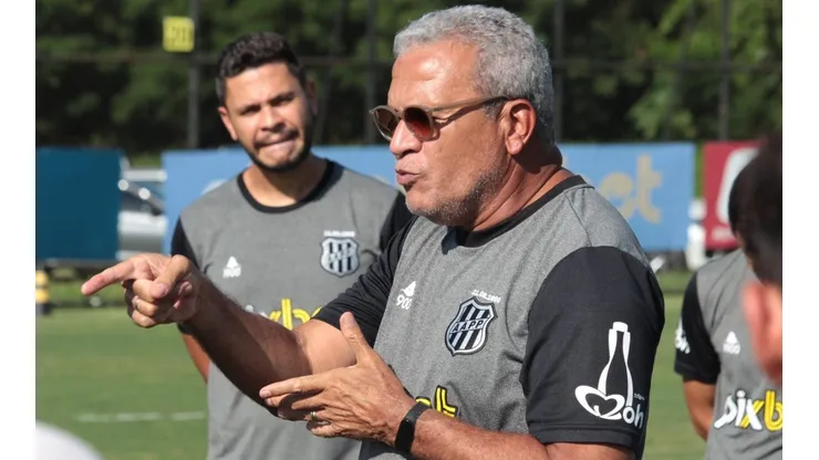 Foto: Twitter oficial da Ponte Preta/ @aapp_oficial - Treinador está confiante para duelo contra o Timão
