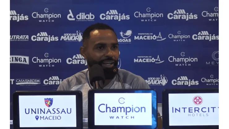Reprodução/CSATV. William atuou em cinco jogos desde que chegou ao CSA, apenas um como titular.
