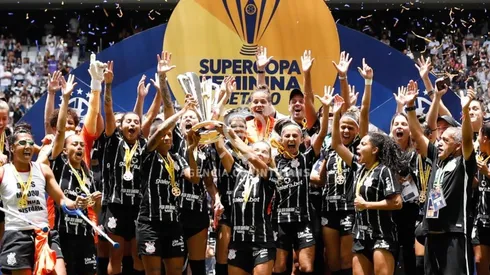 Da ideologia ao projeto vencedor: o Corinthians se tornou referência no futebol feminino no Brasil