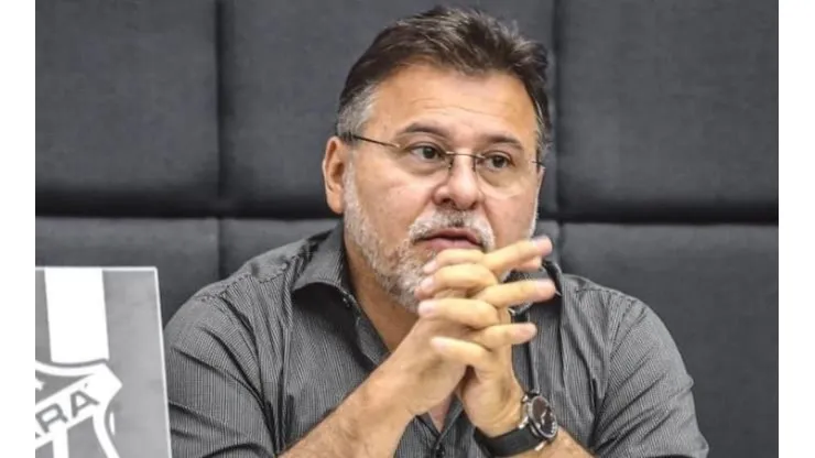 Foto: Felipe Santos/CearaSC.com - Robinson quer repatriar atacante para o Ceará