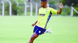 Vitor Aguiar/Caldense. Amarildo teve destaque no futebol mineiro pelo Caldense e Tombense e foi transferido para Portugal.