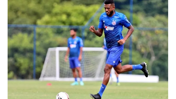 Reprodução/Bahia - Cirino deixa o Bahia e é cornetado pela torcida