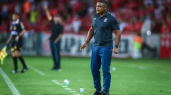 Jogadores que não estão nos planos de Roger Machado podem pintar na Chapecoense