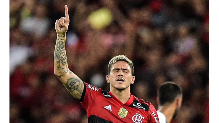 - A diretoria ainda destacou que Pedro afirmou que deseja ficar