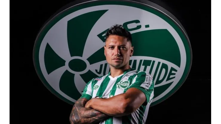Fernando Alves / E.C. Juventude. Zárate não atuou como titular nenhuma vez pelo Juventude.