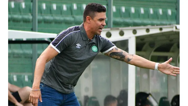 Foto: (Twitter Oficial Chapecoense/Julia Galvão/ACF) - Bolívar pode ganhar mais um reforço na Chape
