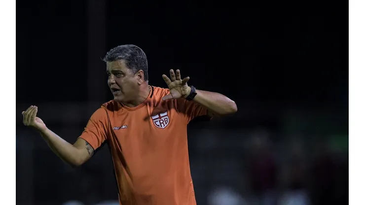 Thiago Ribeiro/AGIF. Marcelo Cabo chama a responsabilidade do mau desempenho do CRB para si e pede paciência para o trabalho da equipe.