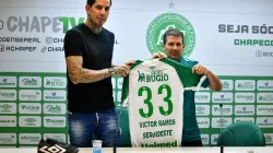 Victor Ramos revela por quais motivos escolheu a Chapecoense entre os demais times: "Visibilidade"