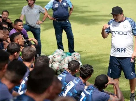 Adilson Batista é avisado sobre dispensa de youtuber após quatro meses e apenas uma partida disputada