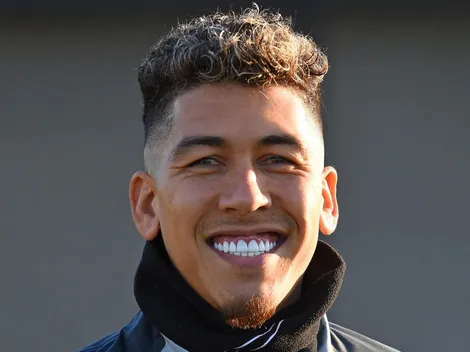 Titularidade absoluta na Espanha é oferecida para Firmino e atacante pode sair do Liverpool