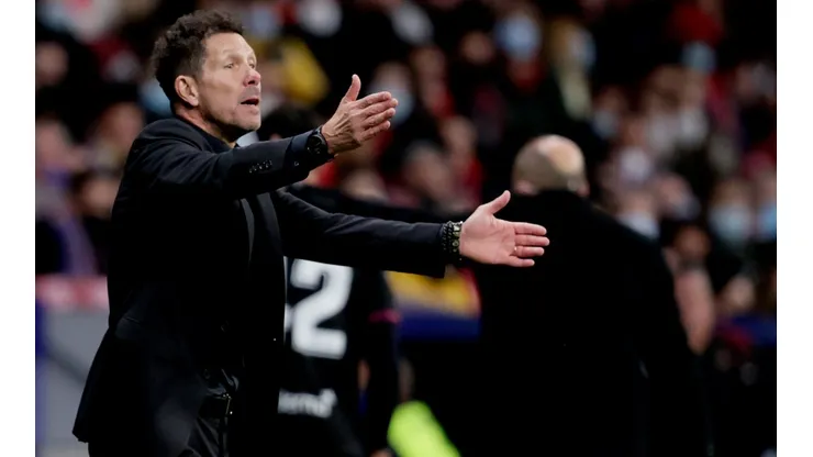 Diego Simeone quer levar lateral ex-Ponte para o Atlético de Madrid
