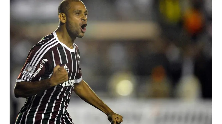 Foto: Fabio Castro/AGIF | Carlinhos esteve em campo na eliminação de 2013 e torce pela superação do Fluzão