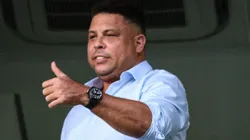 - Milton tem como exemplo a compra do Cruzeiro por Ronaldo