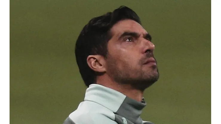 Foto: Ettore Chiereguini/AGIF - Atacante fora dos planos de Abel está de saída do Palmeiras
