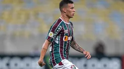 Foto: Thiago Ribeiro/AGIF | Preferência da torcida por Calegari como volante pode fazer Flu ir atrás de lateral-direito