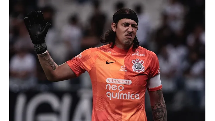 Ettore Chiereguini/AGIF - Cássio é 'cobrado' por Vitor Pereira no Corinthians