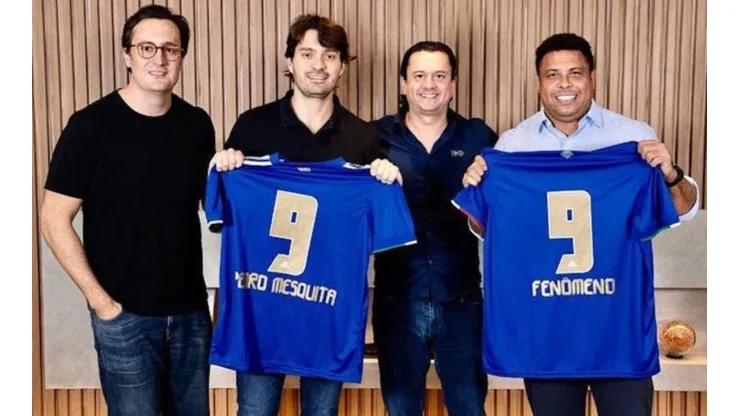 (Foto: Cruzeiro) - Ronaldo compra Cruzeiro