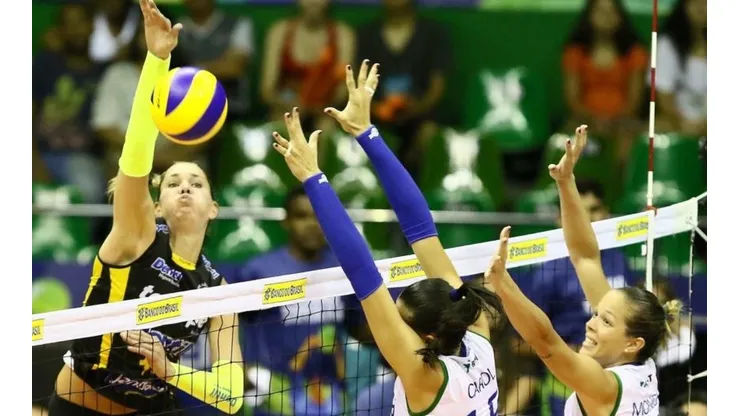 Foto: Divulgação/CBV - Jogo de vôlei da Superliga feminino