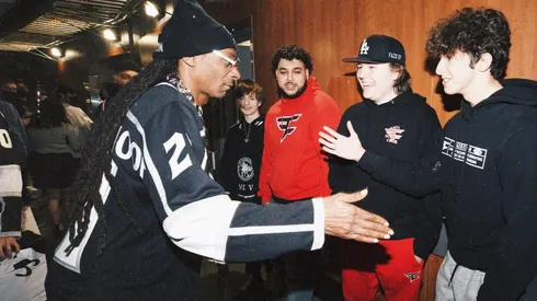 Snoop Dogg é o novo talento e diretor da FaZe Clan