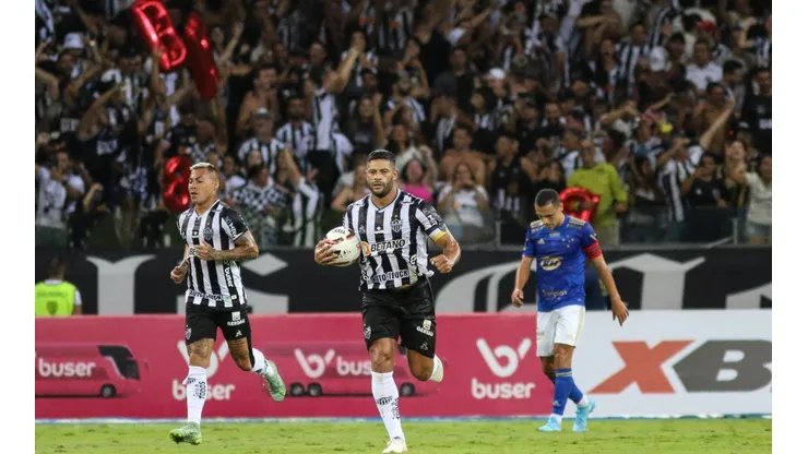 Fernando Moreno/AGIF. Hulk crava e abre caminho para a virada do Galo em clássico contra o Cruzeiro