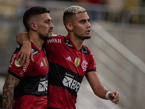 Arrascaeta se posiciona sobre Andreas Pereira após nova falha no Flamengo