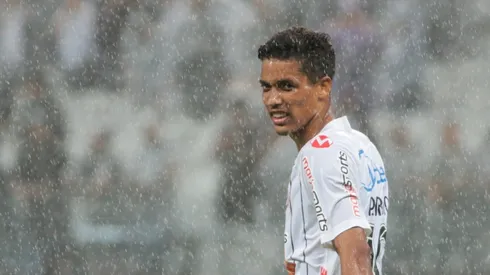Marcello Zambrana/AGIF. Pedrinho foi revelado no Corinthians e tem preferência por retornar ao clube.