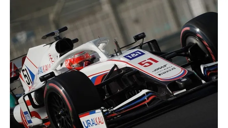 Foto: Hasan Bratic/DeFodi Images via Getty Images - Pietro Fittipaldi substituiu Nikita Mazepin nos testes após a temporada de 2021 em Abu Dhabi.