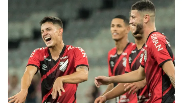 Robson Mafra/AGIF - Jader marcou duas vezes na partida