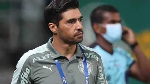 Foto: Cesar Greco - Abel teria recusado oferta de contrato mais longo do Palmeiras por medo de demissão e preocupação da rotina de sua família pra SP