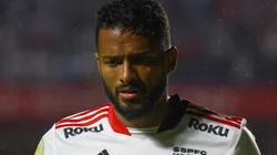 - O lateral falou sobre a expectativa de disputar o clássico