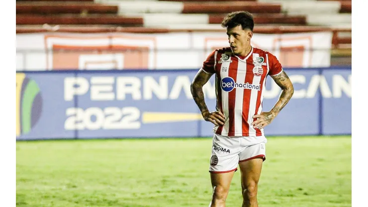 Jean Carlos prega respeito ao Sergipe, mas enfatiza objetivos do Náutico na Copa do Nordeste